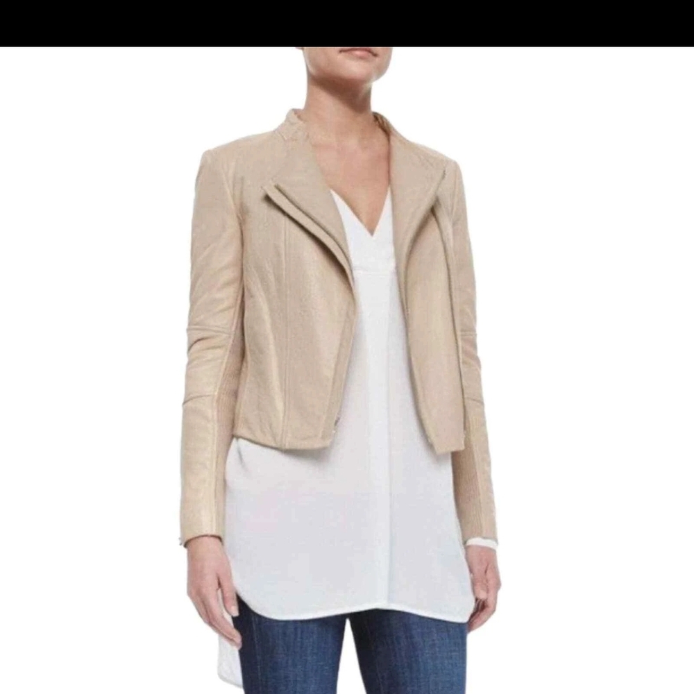 Vince Tan Blazer with Fitted Silhouette